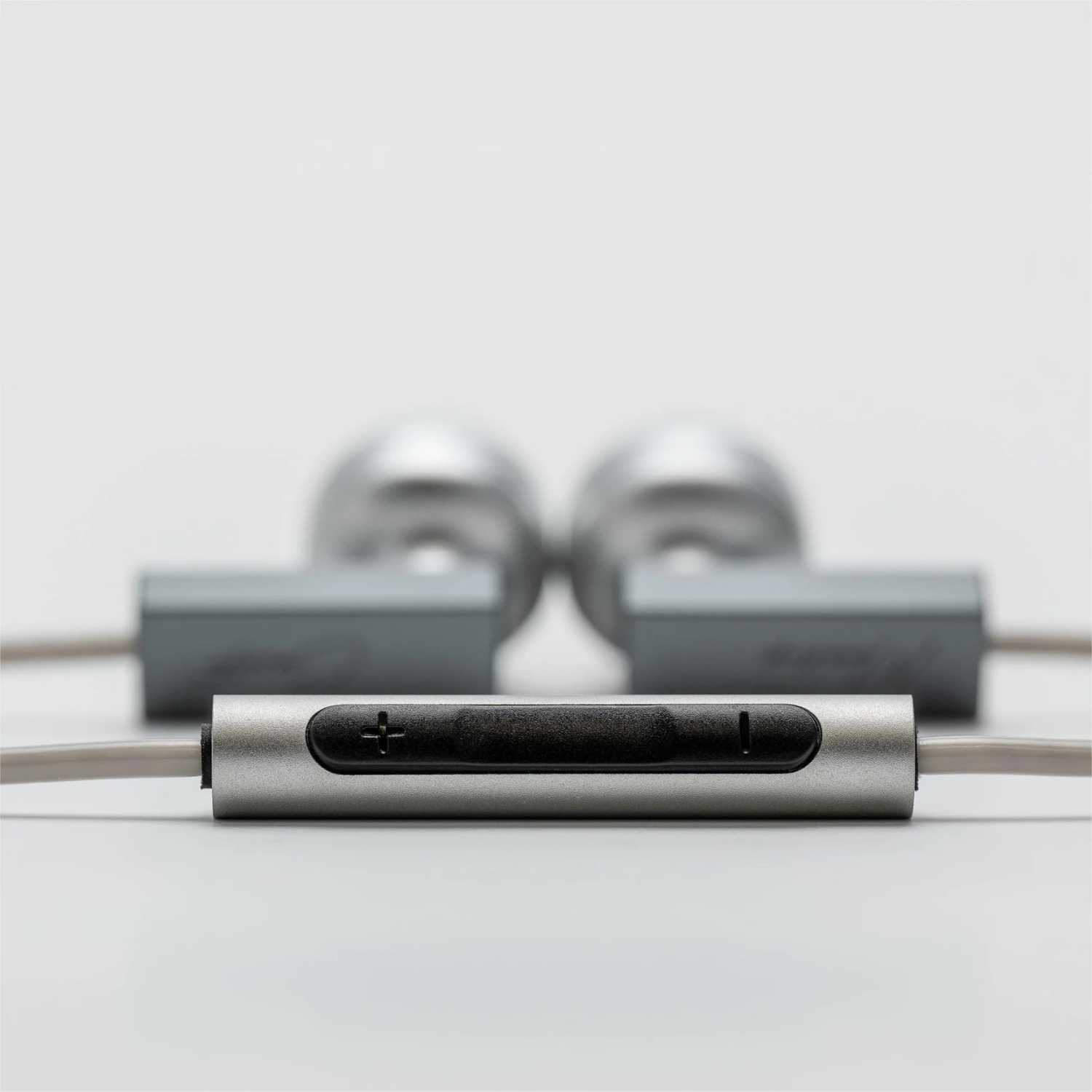 Moondrop Concerto - Hybrydowe IEM xMEMS + Planar USB-C - obrazek 3